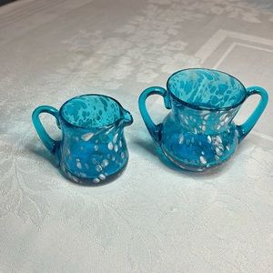 Vintage Hand Blown Art Glass Aqua Blue Splatter White Creamer & Sugar Bo…